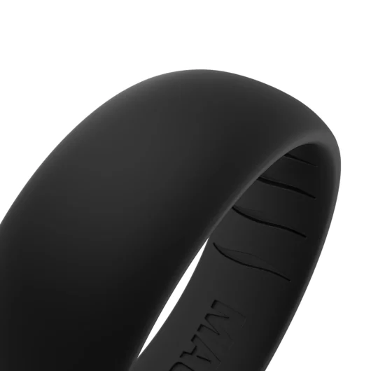 Details black knight classic silicone ring men a comfortable alternative to traditional rings for men wave design.